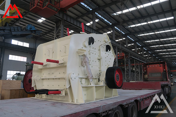 How to solve the dust problem of impact crusher