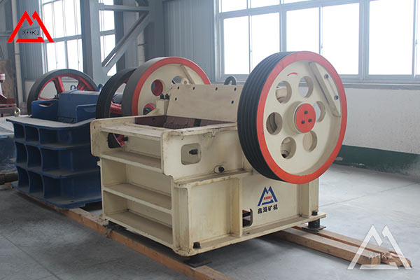 Jaw crusher feeds uniformly to improve production efficiency
