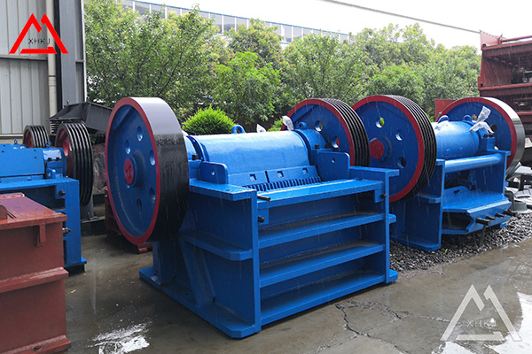 What factors affect the life of jaw crusher