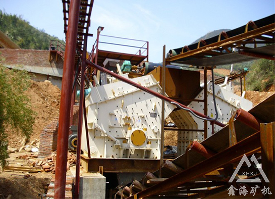 Impact crusher when working abnormal vibration how to return a responsibility